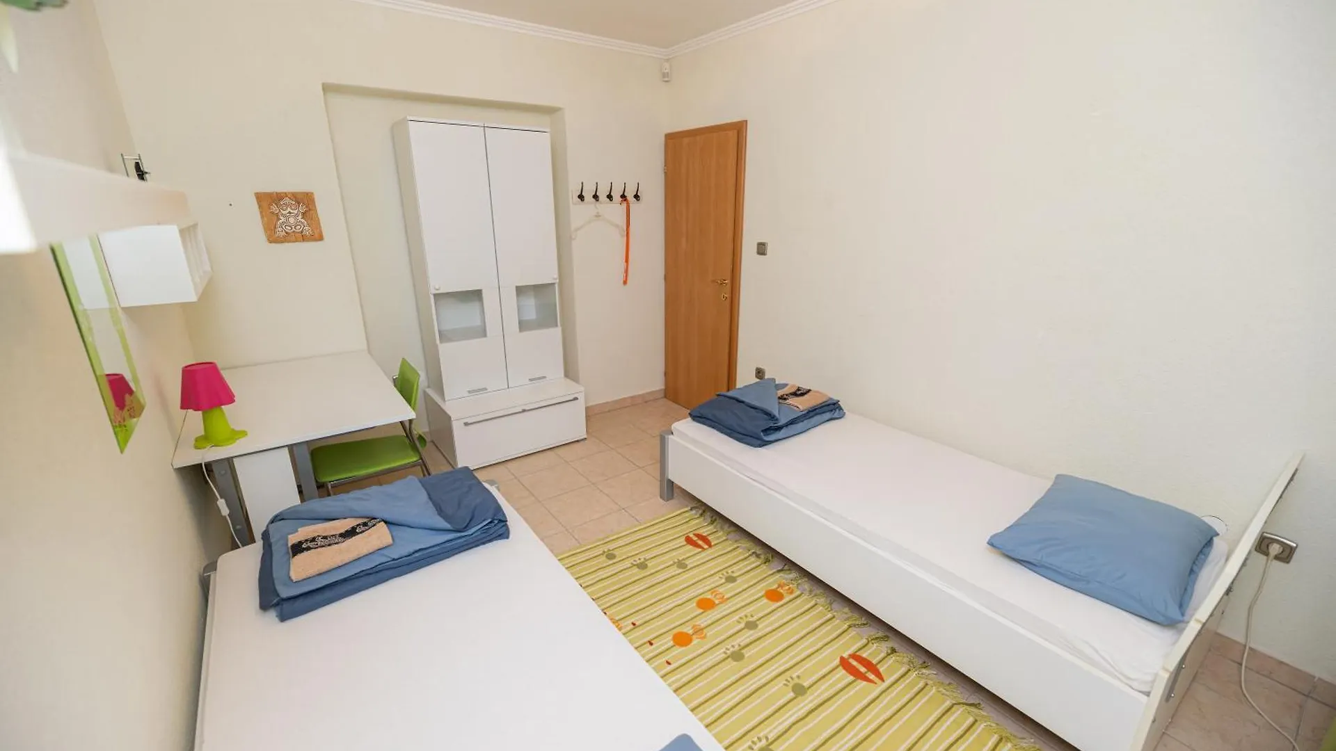 Sunsea Apartments Drage