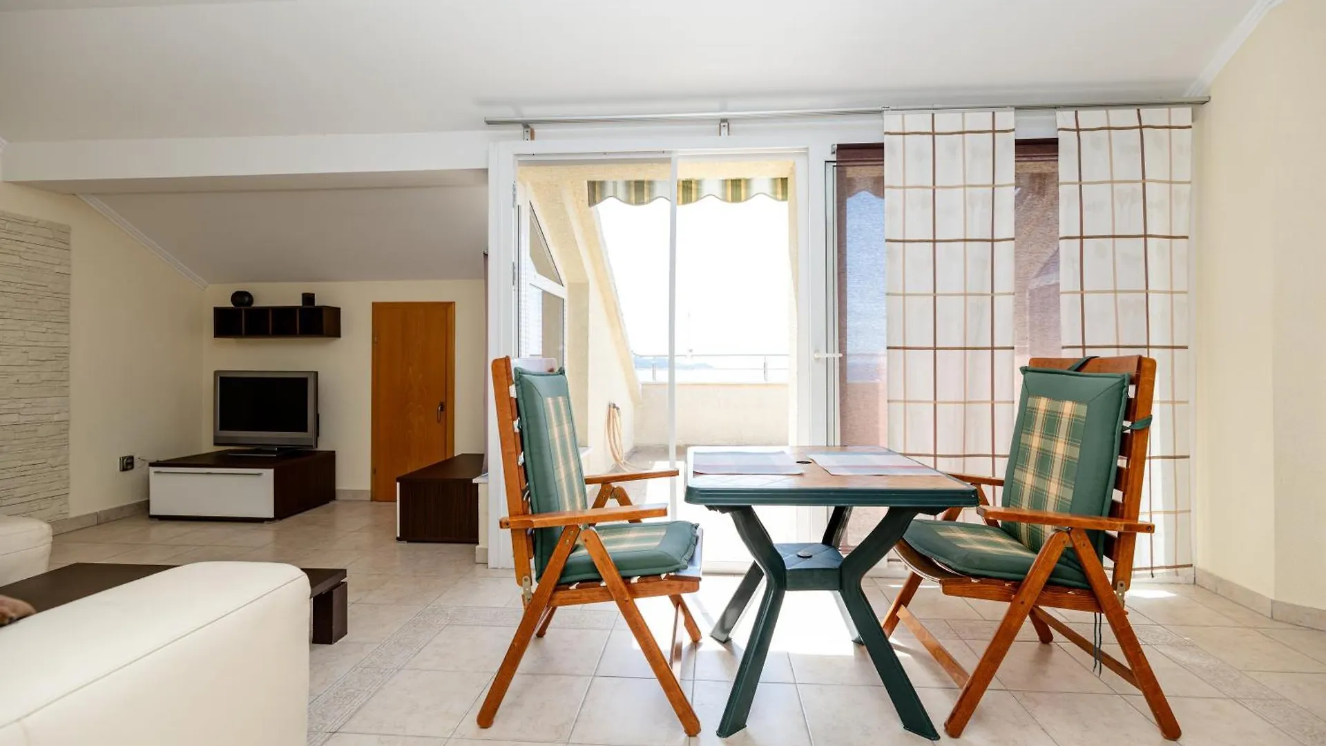 Sunsea Apartments Drage Croatia