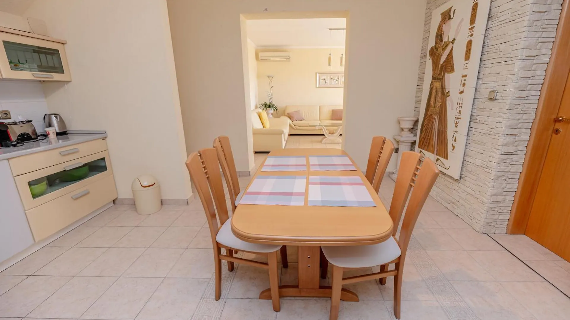 Sunsea Apartments Drage 0*,
