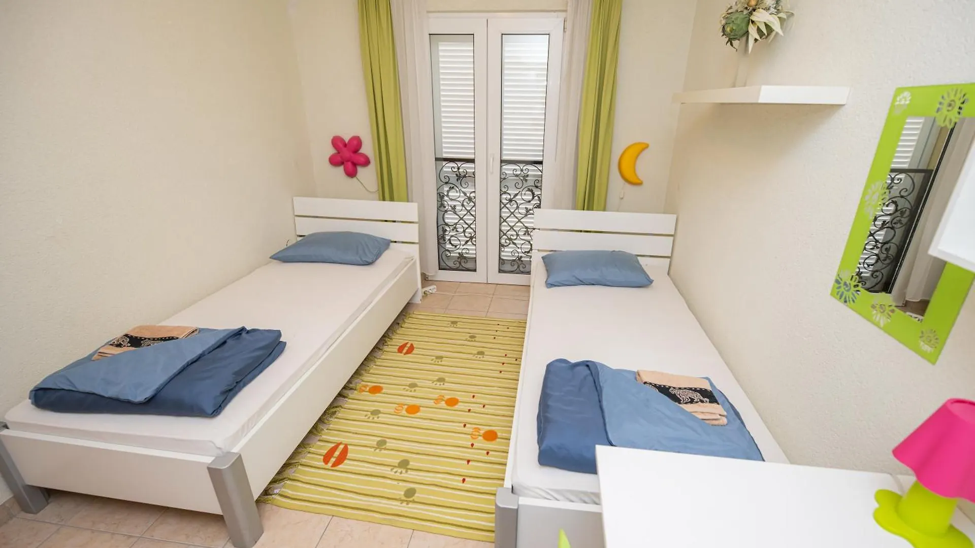 Sunsea Apartments Drage