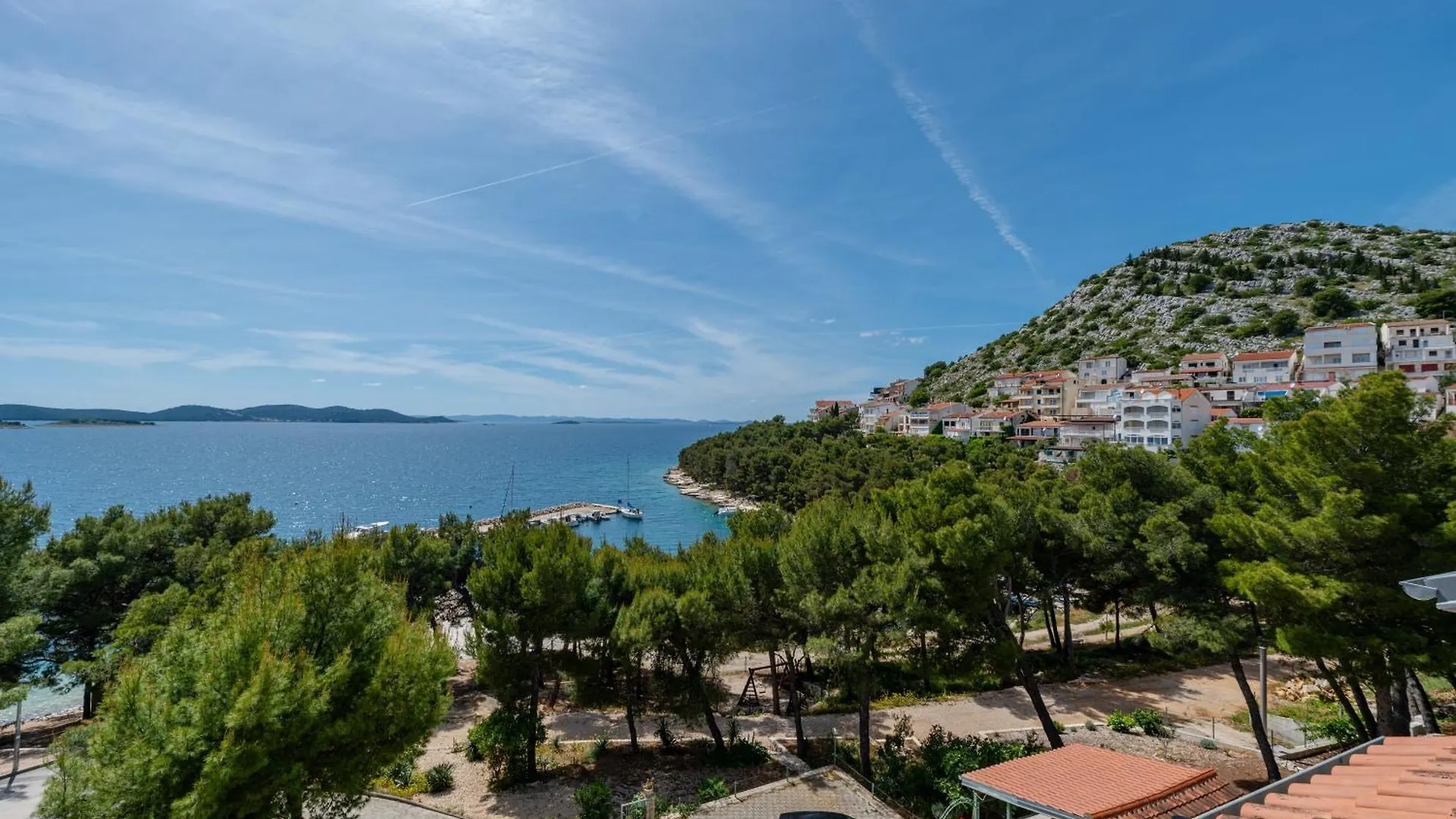 Sunsea Apartments Drage