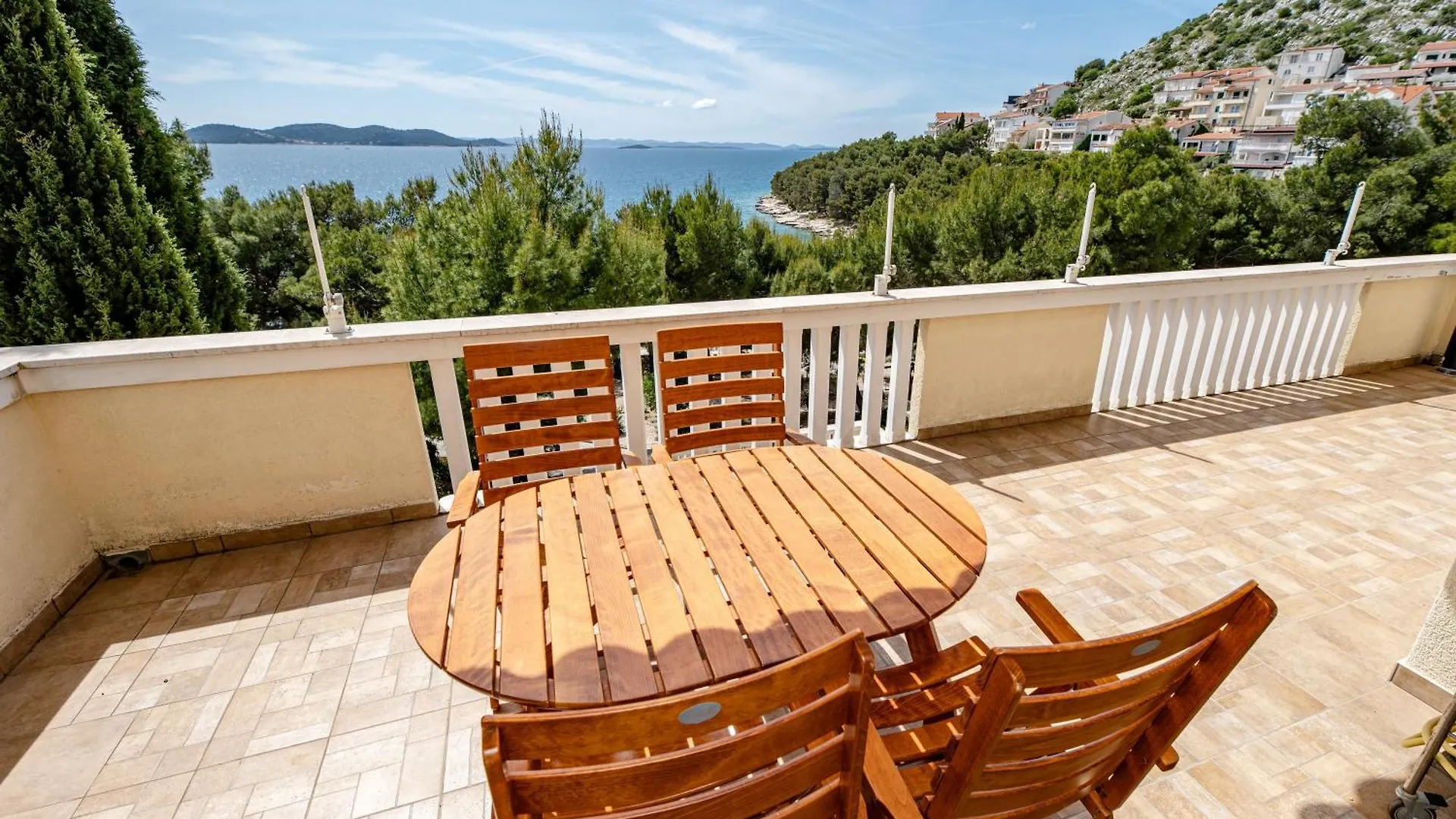 Sunsea Apartments Drage Croatia