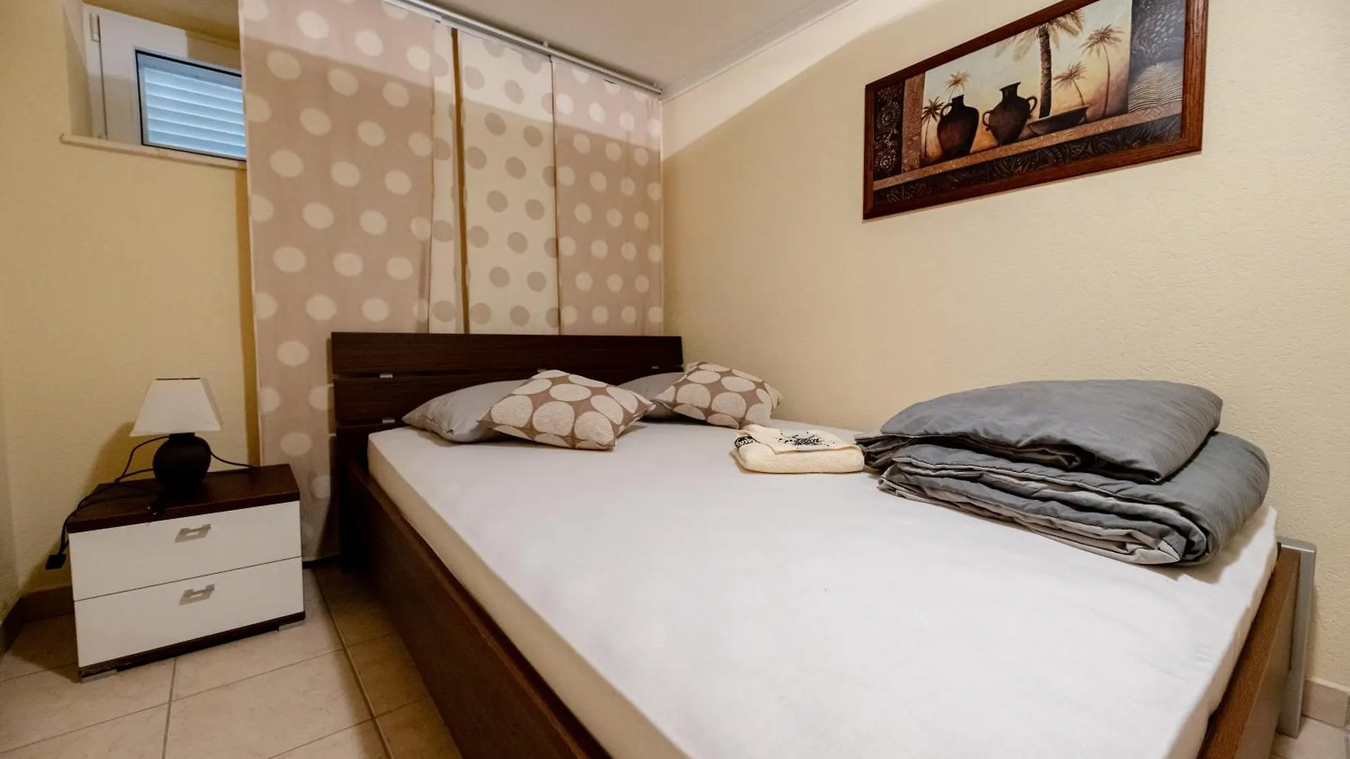 Sunsea Apartments Drage