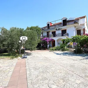 Bed & Breakfast Bed&breakfast, Drage